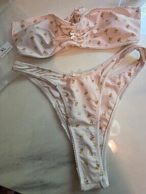 Daisy Bloom Floral Women's Bikini, XL Size, Beach Summer Pool 2 Pieces Set NWT